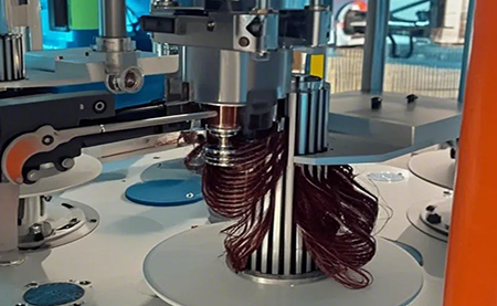 行業 | 電工 | 臺達單頭立繞機方案憑可編步序平臺，實力破圈